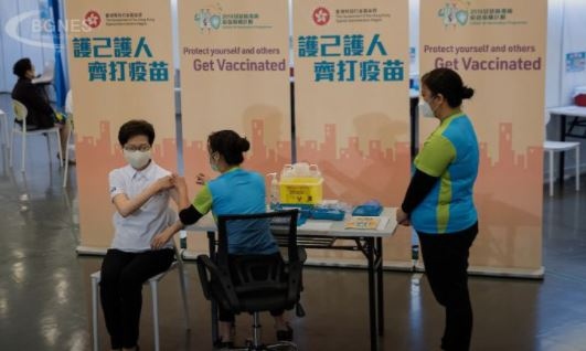 Китай обяви че в страната са поставени над 1 милиард